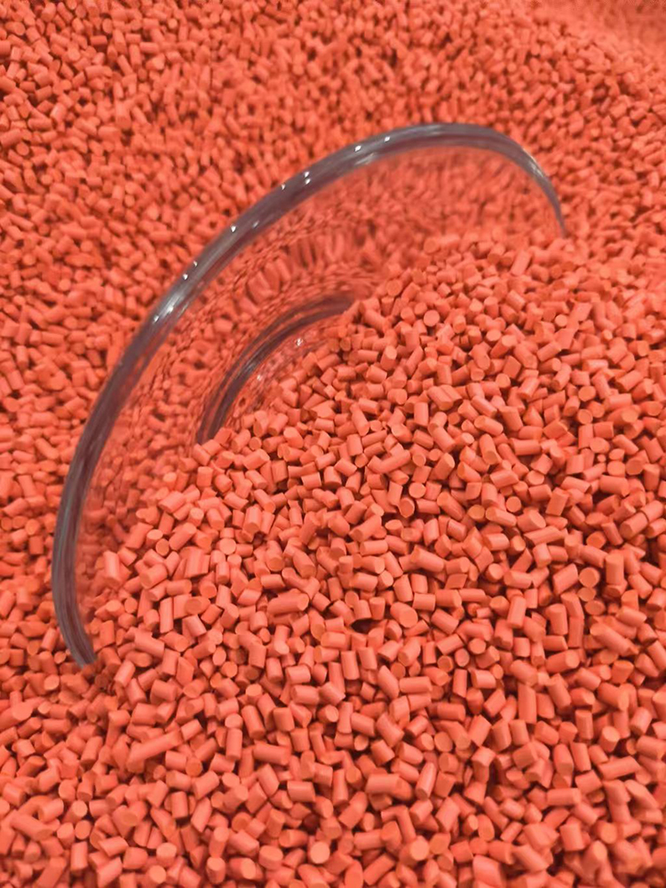 汽车车灯使用色母粒的抗紫外线老化能力